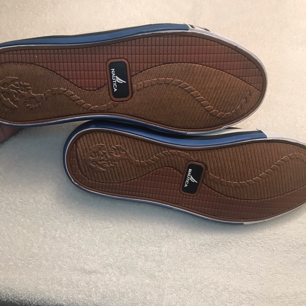 Nautica Boatshoes - Picture 4 of 6
